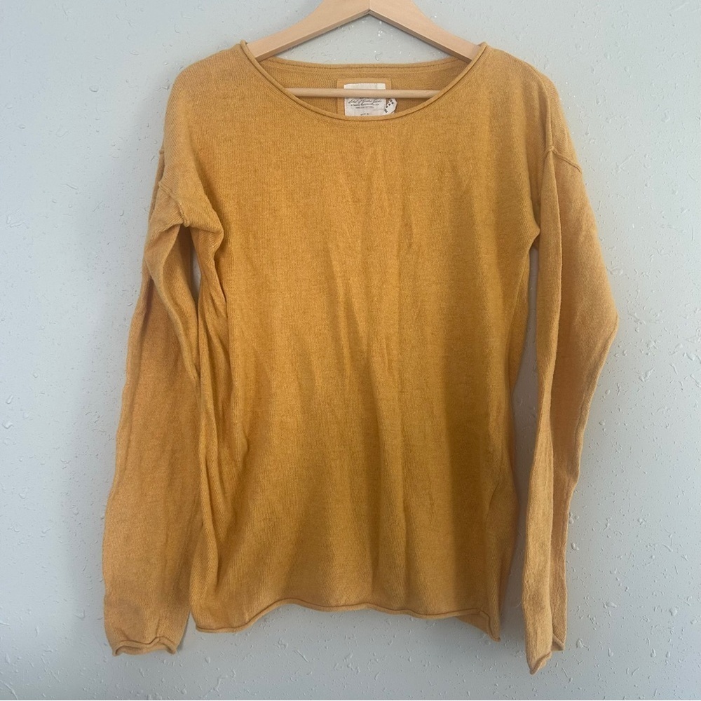 H&M Gold Long Sleeve Relaxed Crewneck Sweater Casual Comfy Medium
